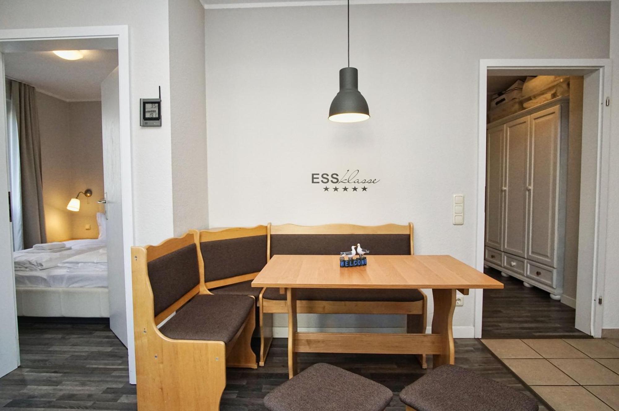 Zentrale Fewo Mit Balkon, Gratis Nutzung Vom Ahoi Erlebnisbad Und Sauna In Sellin - Villa Buskam Fewo 27 Goehren  Zewnętrze zdjęcie