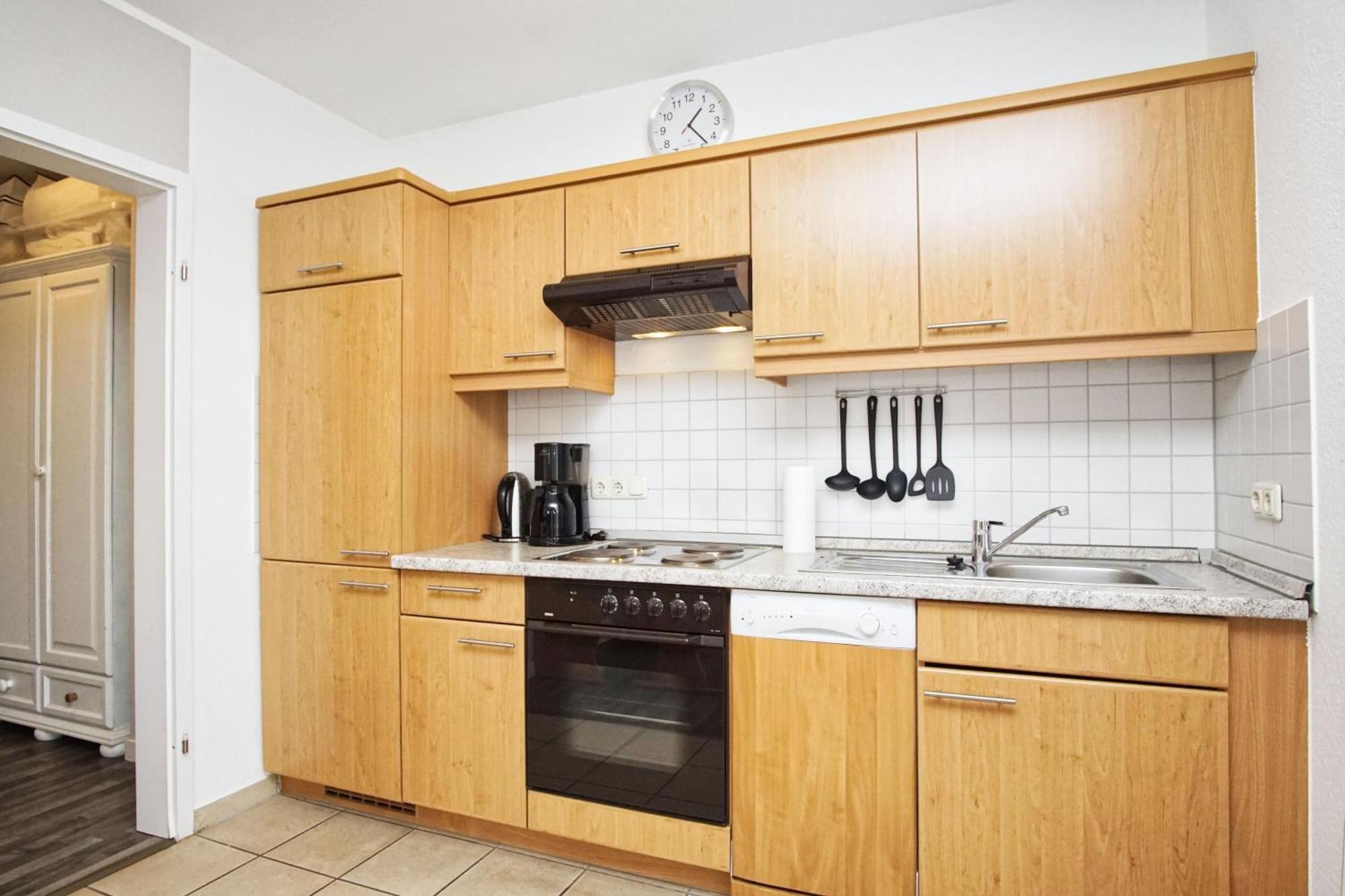 Zentrale Fewo Mit Balkon, Gratis Nutzung Vom Ahoi Erlebnisbad Und Sauna In Sellin - Villa Buskam Fewo 27 Goehren  Zewnętrze zdjęcie