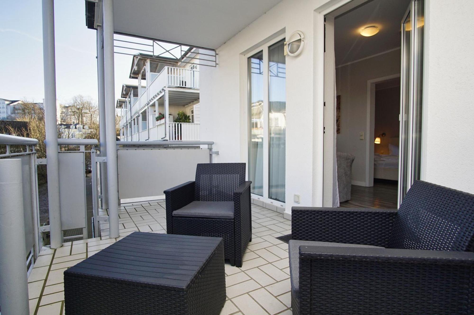 Zentrale Fewo Mit Balkon, Gratis Nutzung Vom Ahoi Erlebnisbad Und Sauna In Sellin - Villa Buskam Fewo 27 Goehren  Zewnętrze zdjęcie