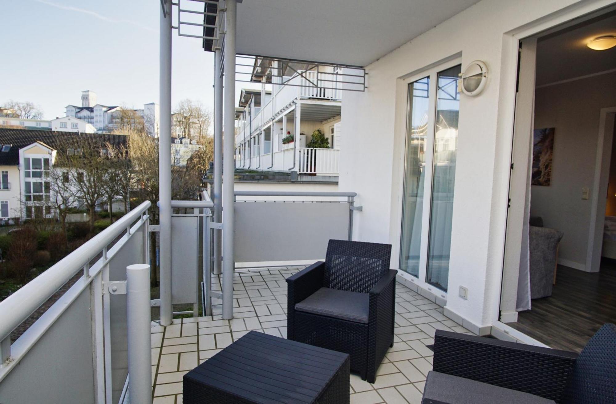 Zentrale Fewo Mit Balkon, Gratis Nutzung Vom Ahoi Erlebnisbad Und Sauna In Sellin - Villa Buskam Fewo 27 Goehren  Zewnętrze zdjęcie